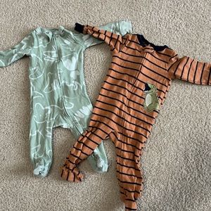 TWO Carter’s Dino 9 mo dual zipper PJs!